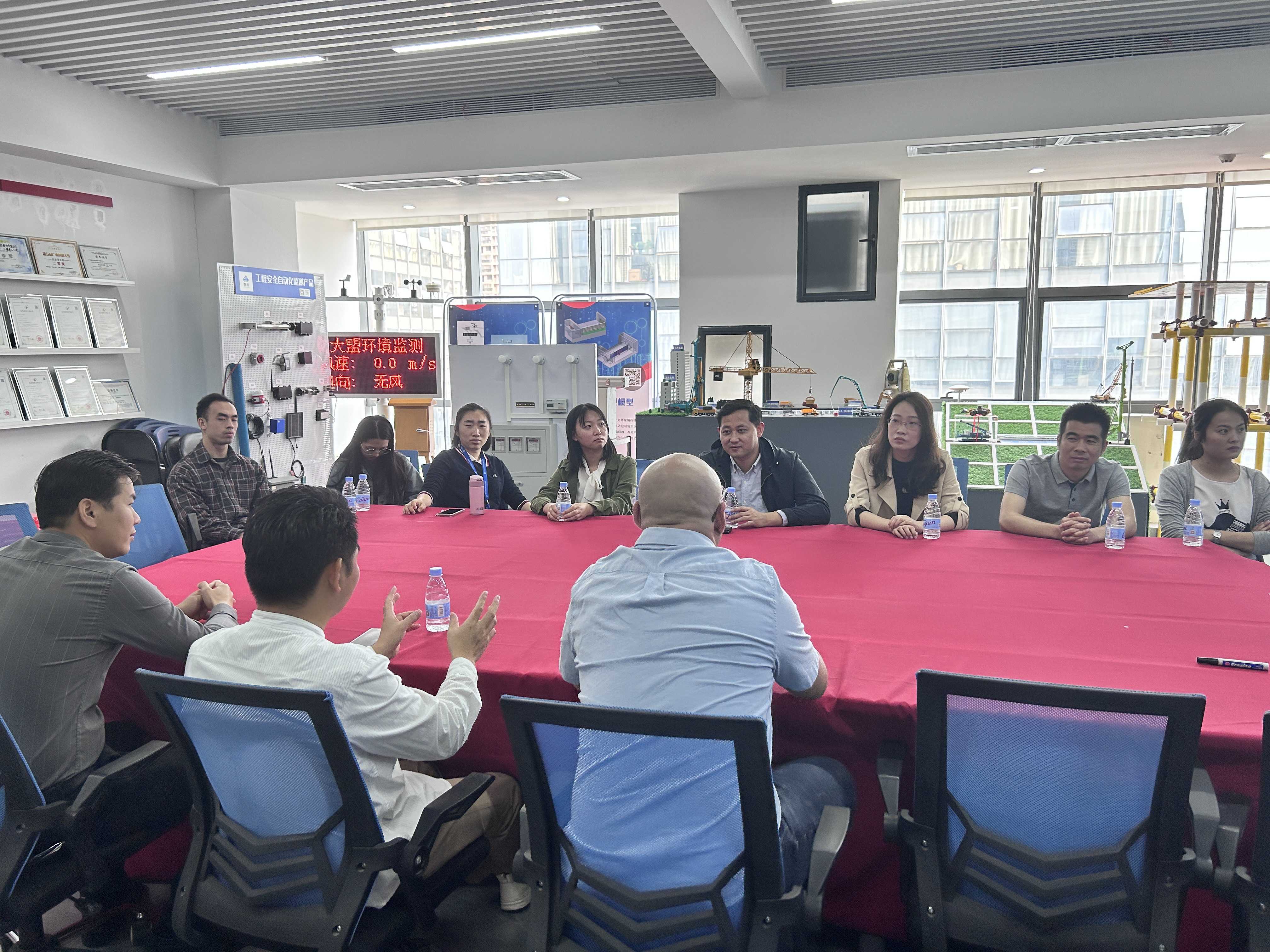 1683876189405060699.jpg 940f2a2a7ee98652002d526ec849933.jpg